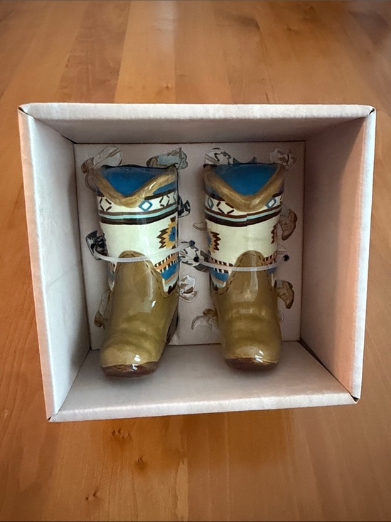 Blue Sky Clayworks Other - 🐴 Blue Sky Clayworks Horse Boot Salt & Pepper Set • NIB